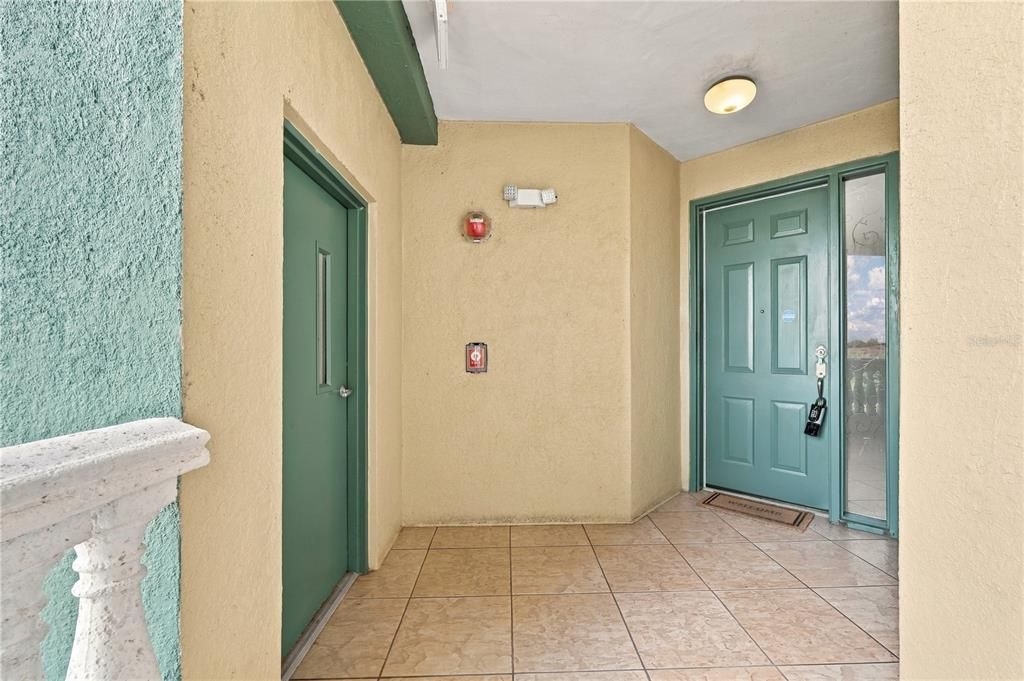 For Sale: $549,000 (2 beds, 2 baths, 2162 Square Feet)