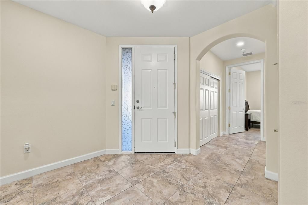 For Sale: $549,000 (2 beds, 2 baths, 2162 Square Feet)