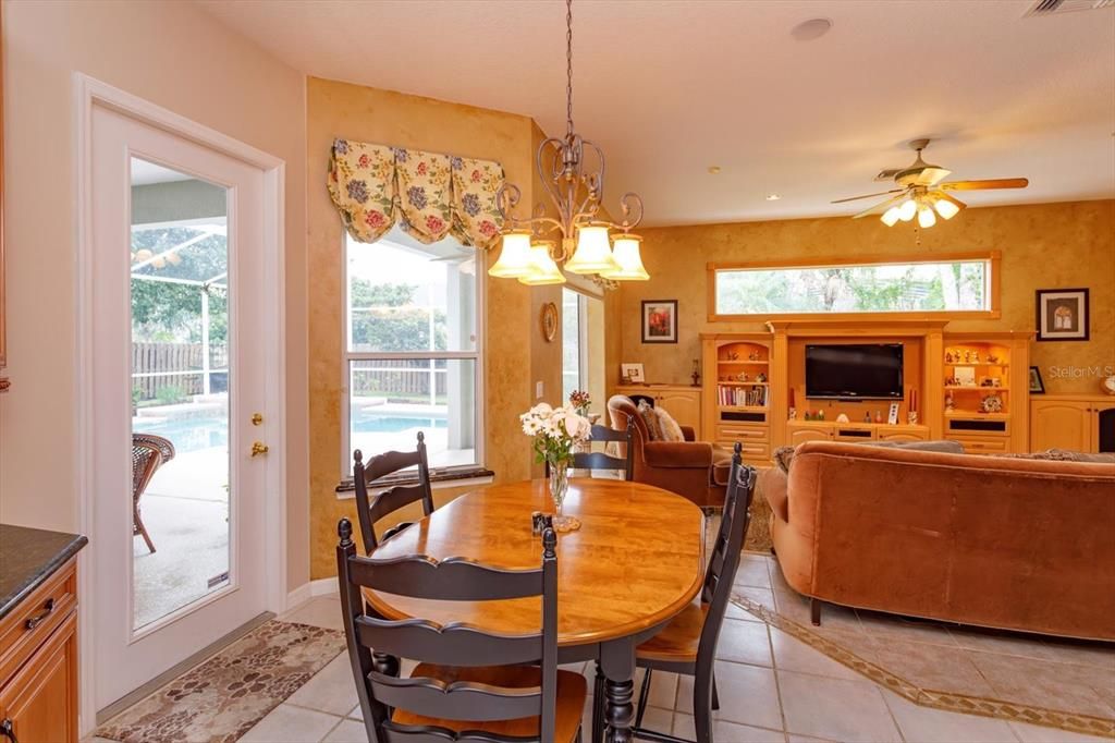 For Sale: $720,000 (5 beds, 3 baths, 2847 Square Feet)