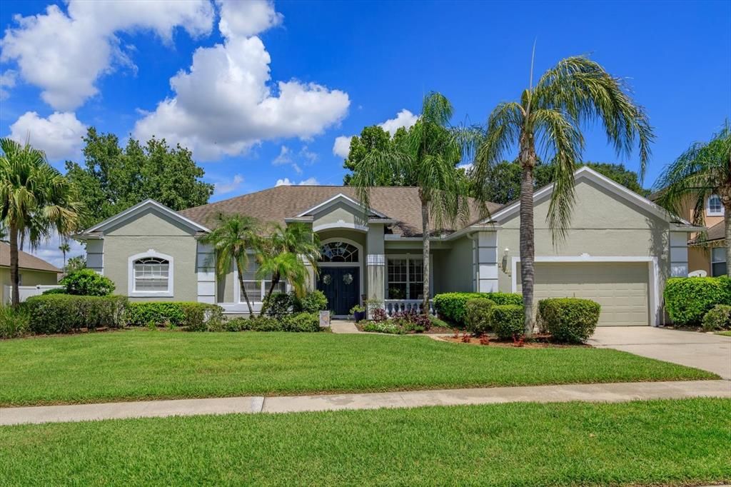 For Sale: $720,000 (5 beds, 3 baths, 2847 Square Feet)