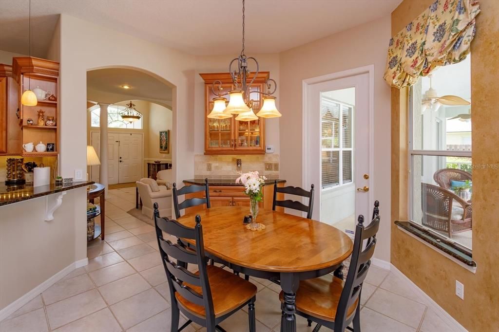 For Sale: $720,000 (5 beds, 3 baths, 2847 Square Feet)