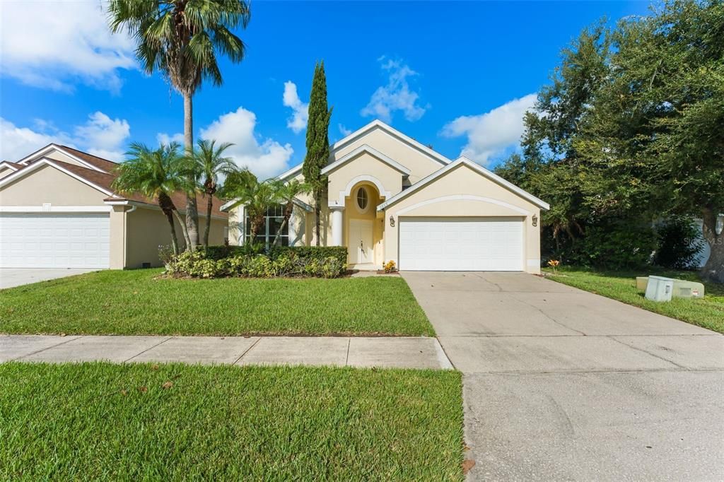 For Sale: $449,900 (4 beds, 2 baths, 1905 Square Feet)