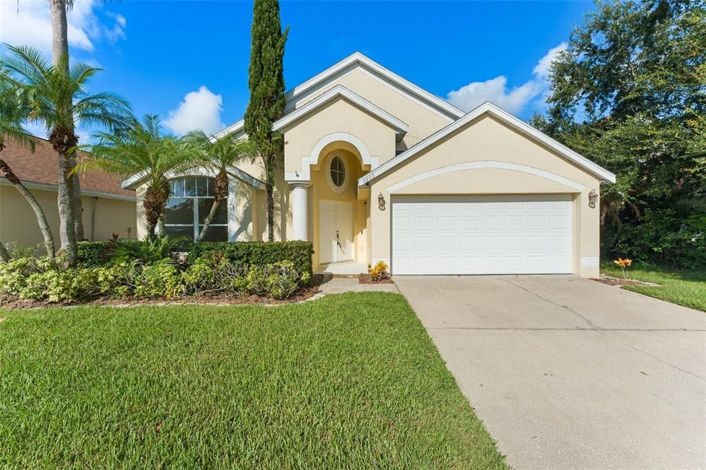 For Sale: $449,900 (4 beds, 2 baths, 1905 Square Feet)