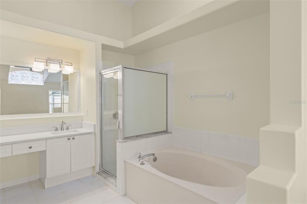 For Sale: $449,900 (4 beds, 2 baths, 1905 Square Feet)
