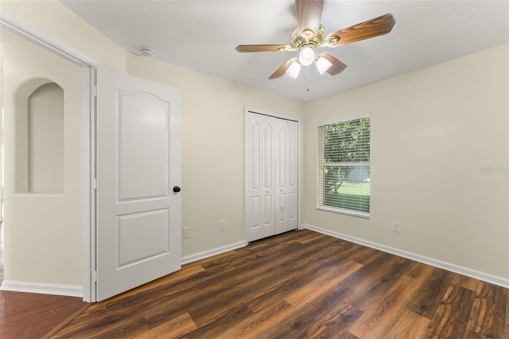 For Sale: $449,900 (4 beds, 2 baths, 1905 Square Feet)