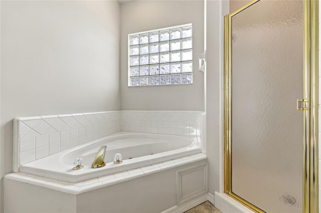 En Venta: $460,000 (3 camas, 2 baños, 1892 Pies cuadrados)