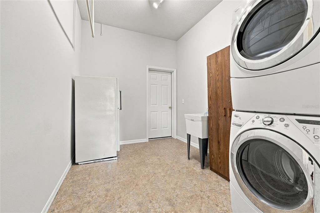 En Venta: $460,000 (3 camas, 2 baños, 1892 Pies cuadrados)