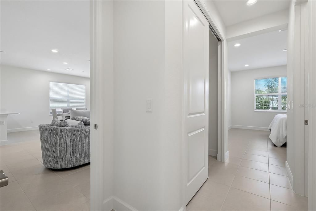 En Venta: $515,000 (3 camas, 3 baños, 1954 Pies cuadrados)