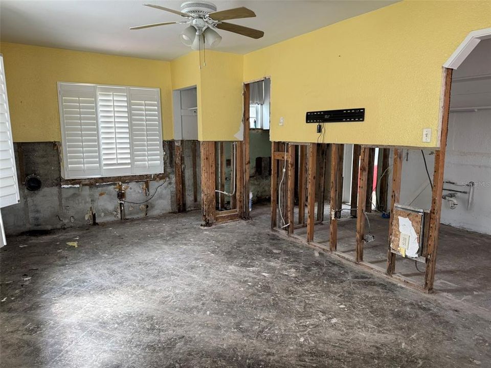 For Sale: $575,000 (3 beds, 2 baths, 1521 Square Feet)