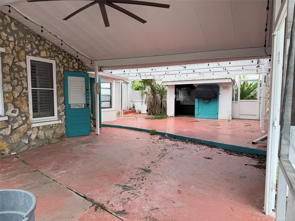 For Sale: $575,000 (3 beds, 2 baths, 1521 Square Feet)