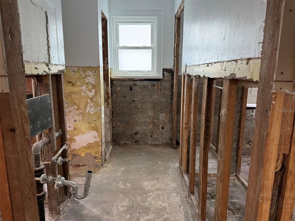 For Sale: $575,000 (3 beds, 2 baths, 1521 Square Feet)