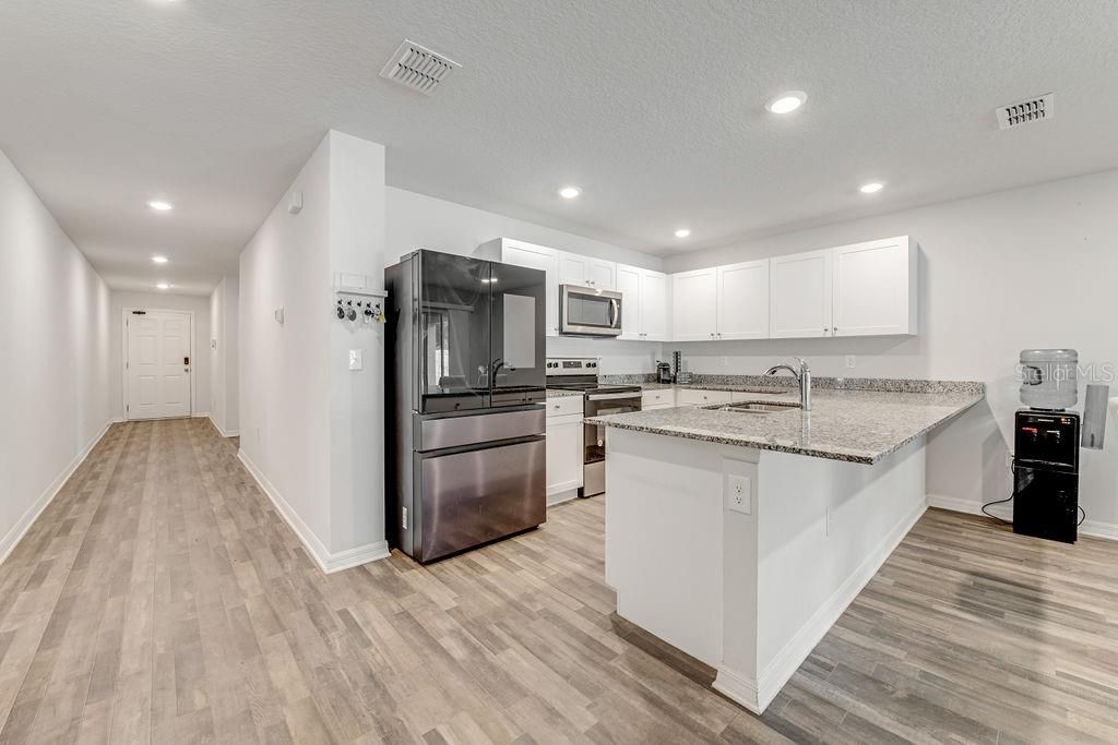 En Venta: $299,900 (4 camas, 2 baños, 1665 Pies cuadrados)