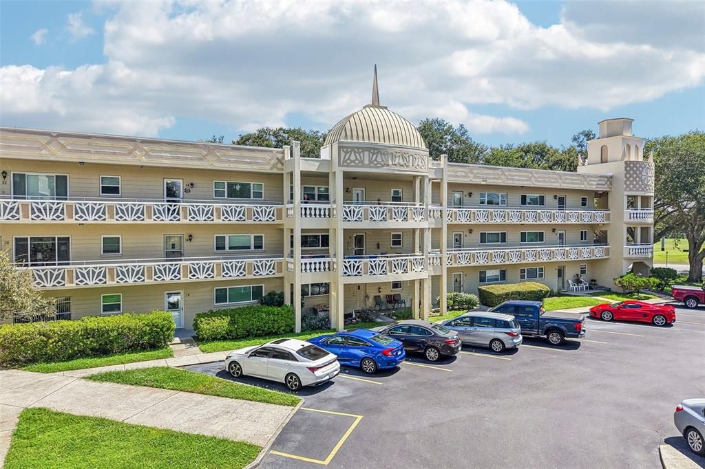 For Sale: $219,999 (2 beds, 2 baths, 1400 Square Feet)