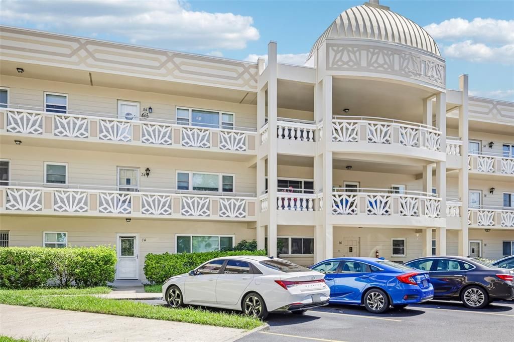 For Sale: $219,999 (2 beds, 2 baths, 1400 Square Feet)