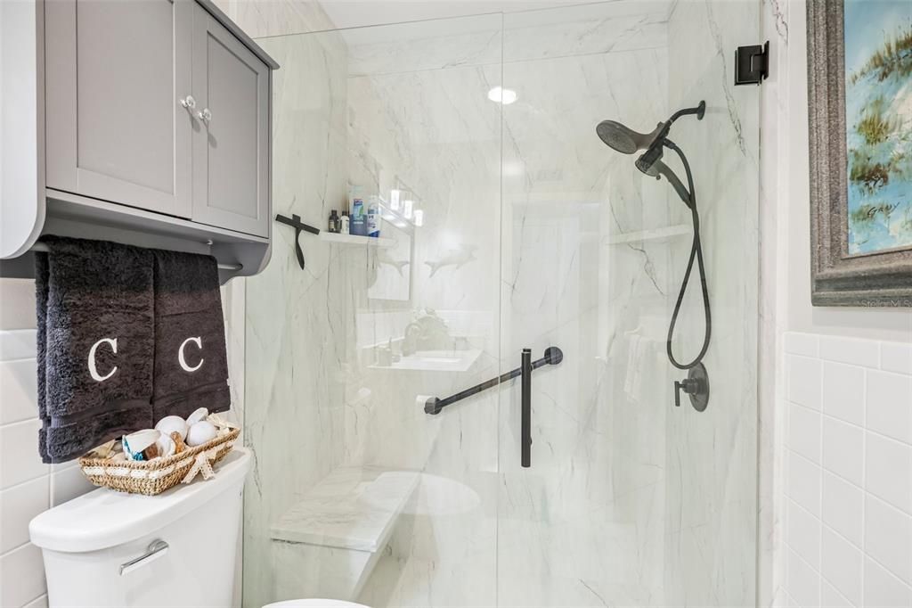 For Sale: $219,999 (2 beds, 2 baths, 1400 Square Feet)
