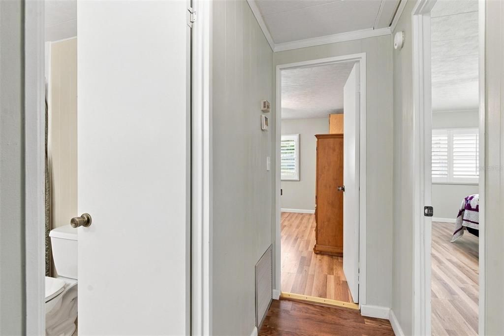 На продажу: $137,500 (2 спален, 2 ванн, 1104 Квадратных фут)