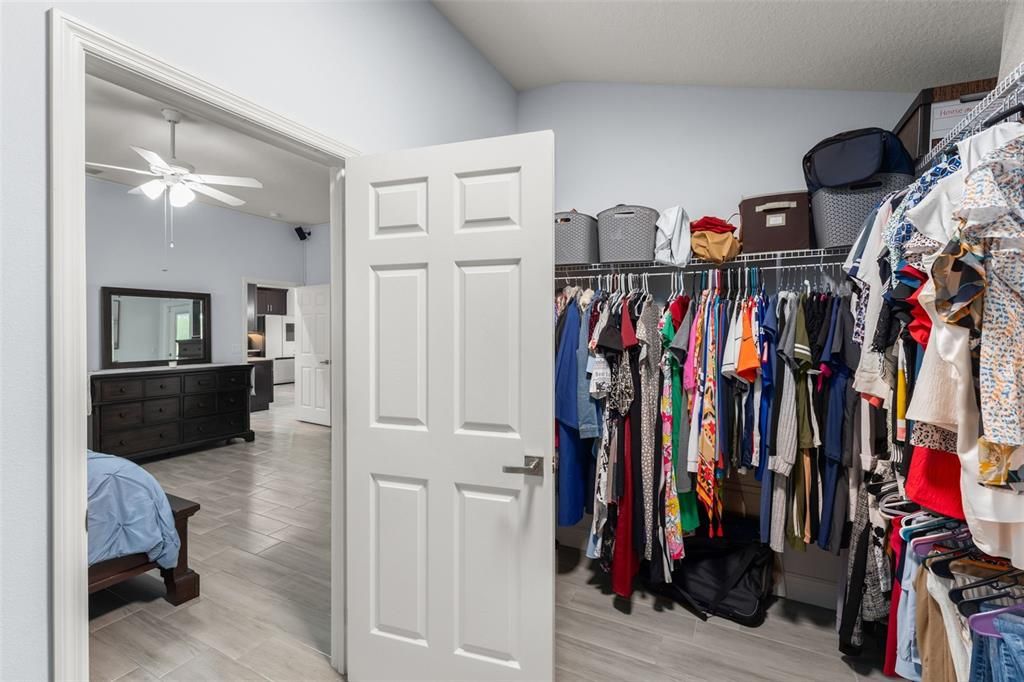 For Sale: $810,000 (4 beds, 3 baths, 2497 Square Feet)