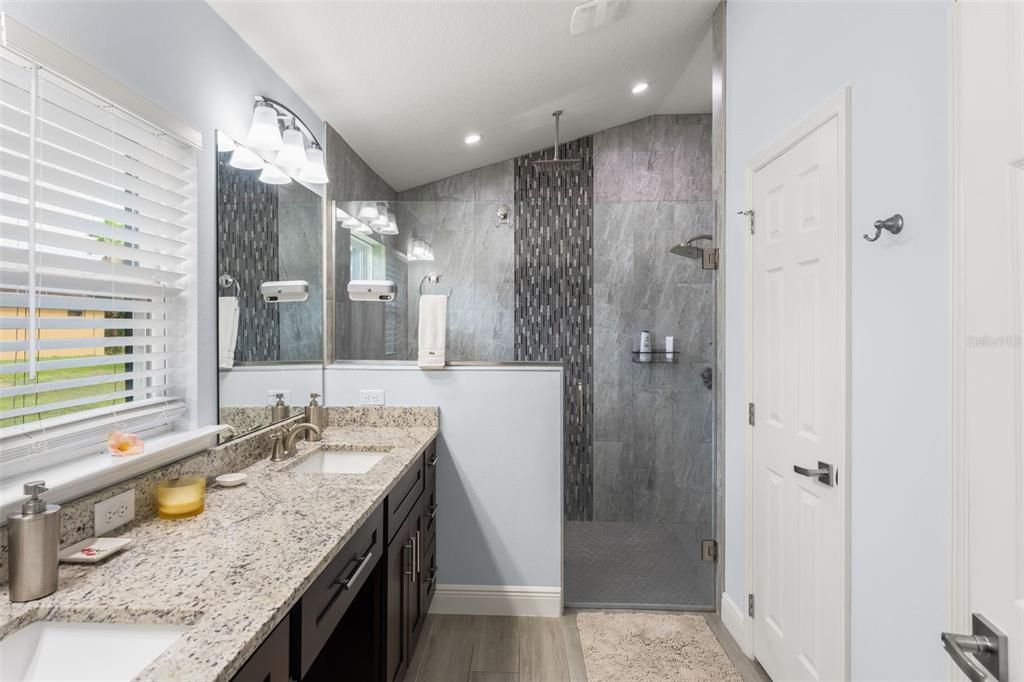 For Sale: $810,000 (4 beds, 3 baths, 2497 Square Feet)