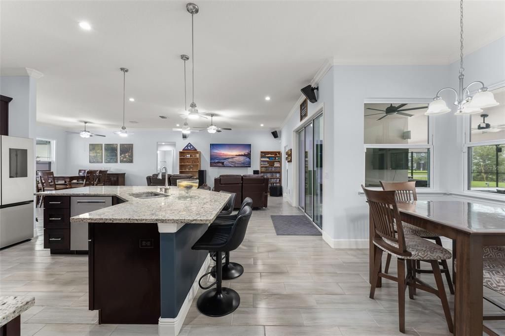 For Sale: $810,000 (4 beds, 3 baths, 2497 Square Feet)
