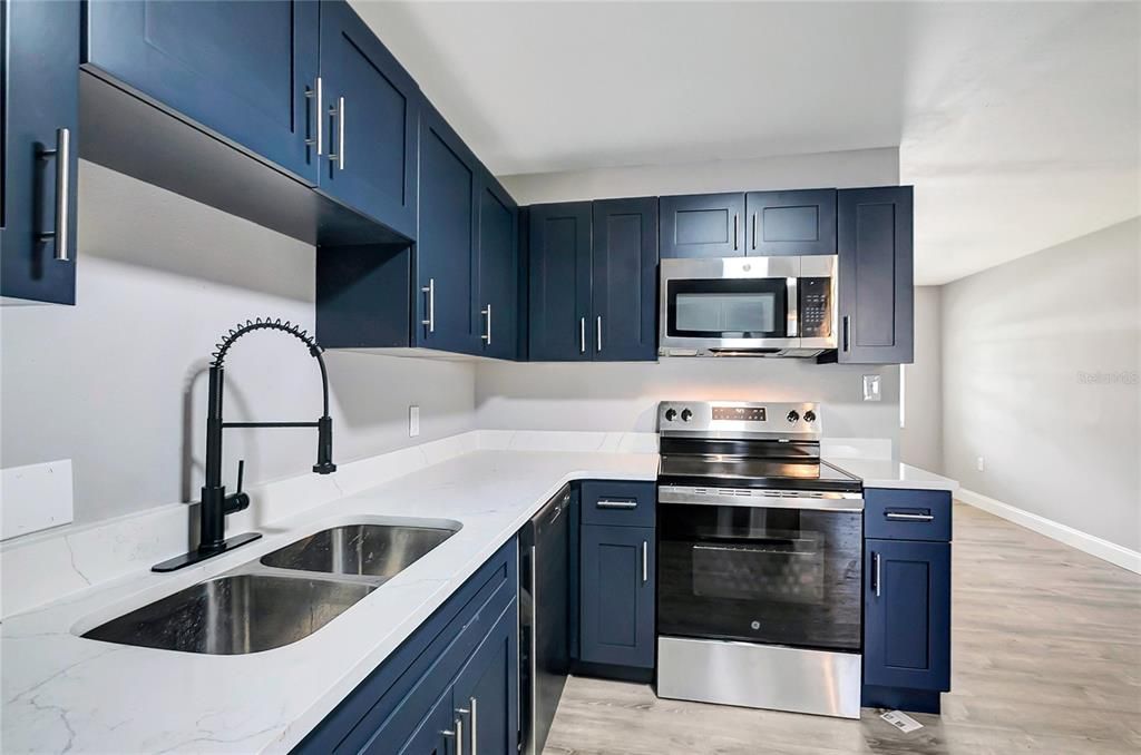 En Venta: $299,000 (3 camas, 2 baños, 1239 Pies cuadrados)