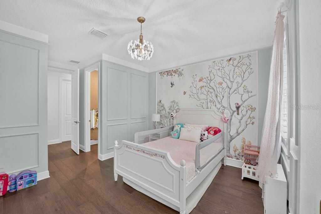 For Sale: $2,350,000 (5 beds, 4 baths, 4845 Square Feet)