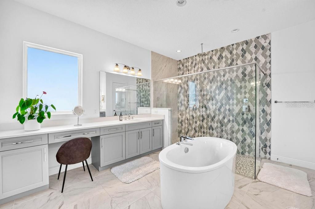For Sale: $2,350,000 (5 beds, 4 baths, 4845 Square Feet)