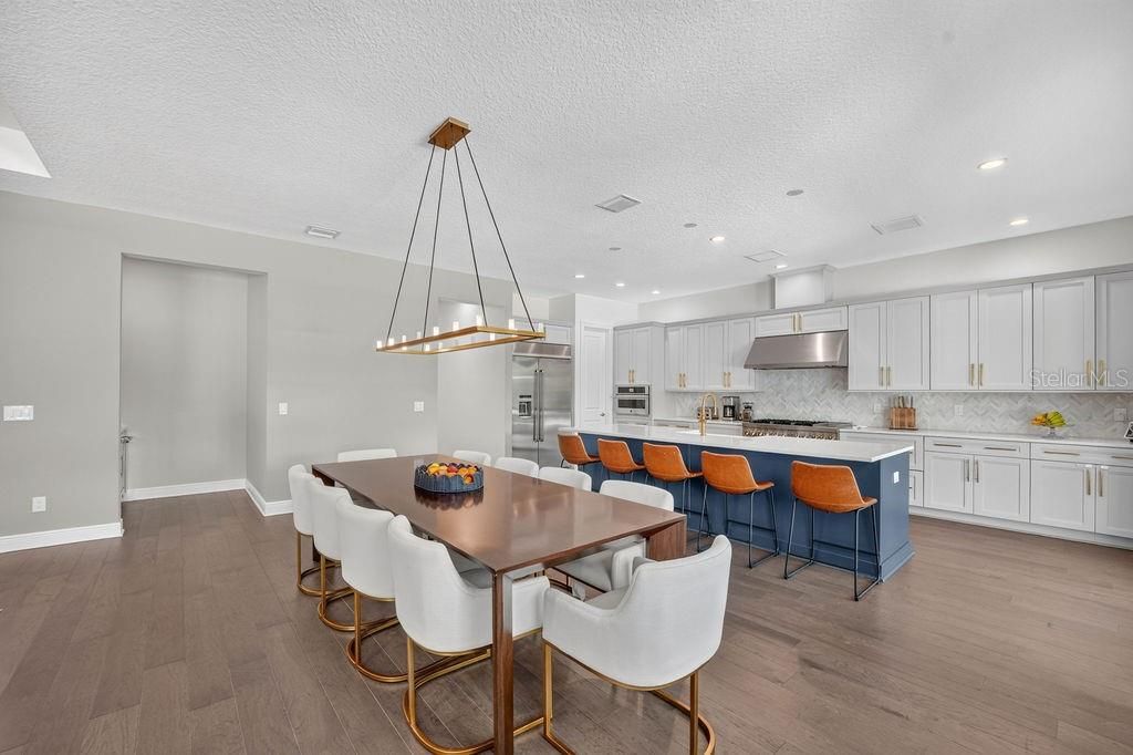 For Sale: $2,350,000 (5 beds, 4 baths, 4845 Square Feet)