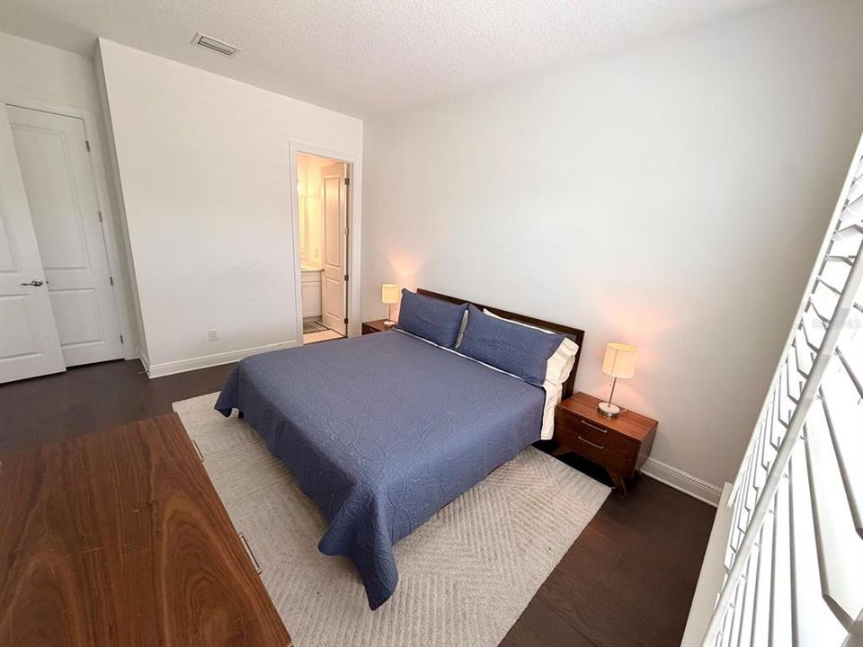 For Sale: $2,350,000 (5 beds, 4 baths, 4845 Square Feet)