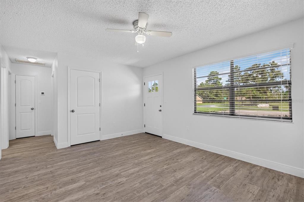 For Sale: $575,000 (6 beds, 3 baths, 2304 Square Feet)