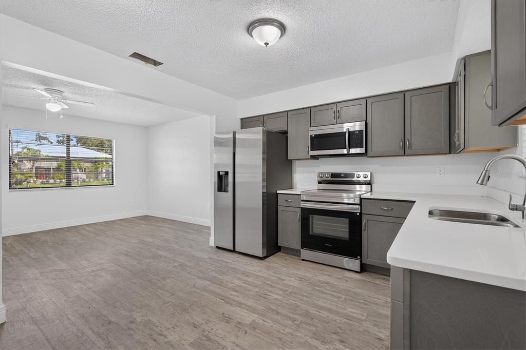 For Sale: $575,000 (6 beds, 3 baths, 2304 Square Feet)