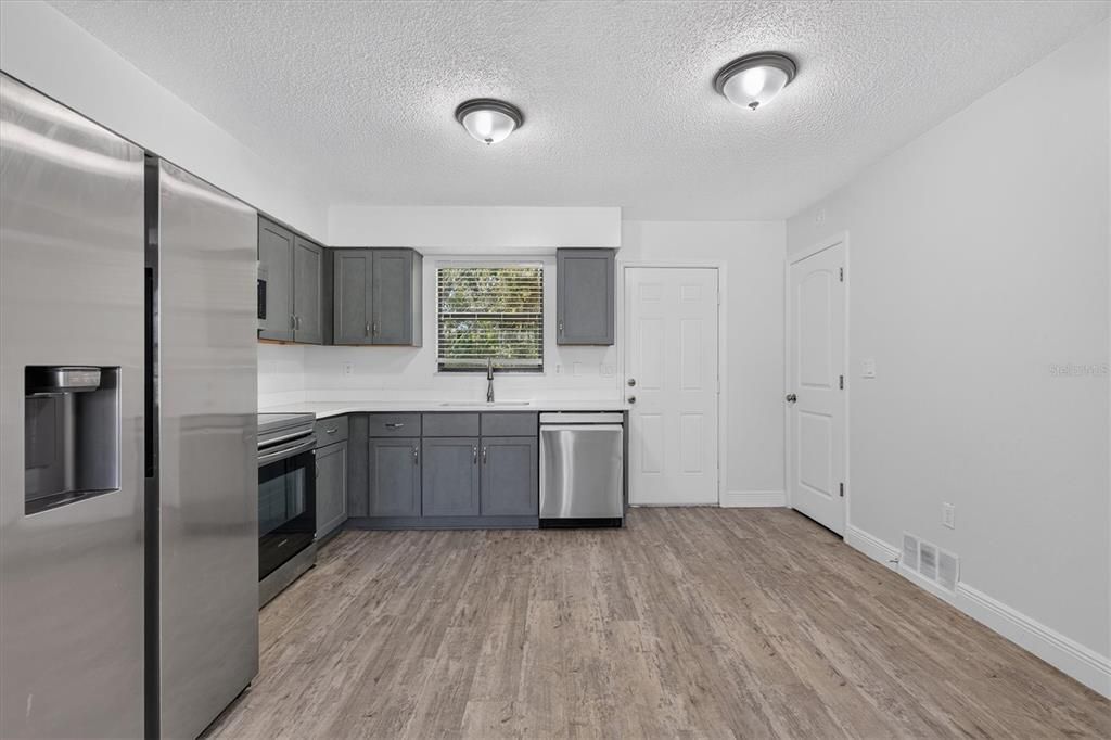 For Sale: $575,000 (6 beds, 3 baths, 2304 Square Feet)