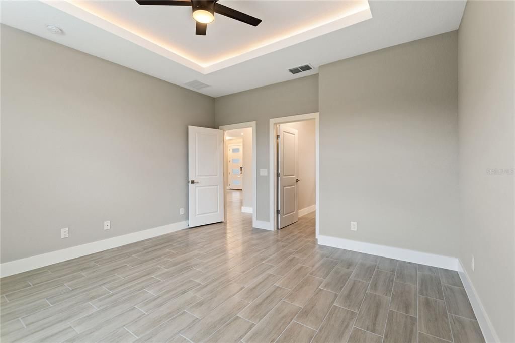 В аренду: $1,995 (4 спален, 2 ванн, 1670 Квадратных фут)