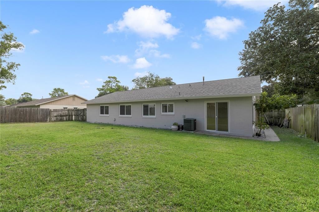 For Sale: $389,900 (3 beds, 2 baths, 1406 Square Feet)