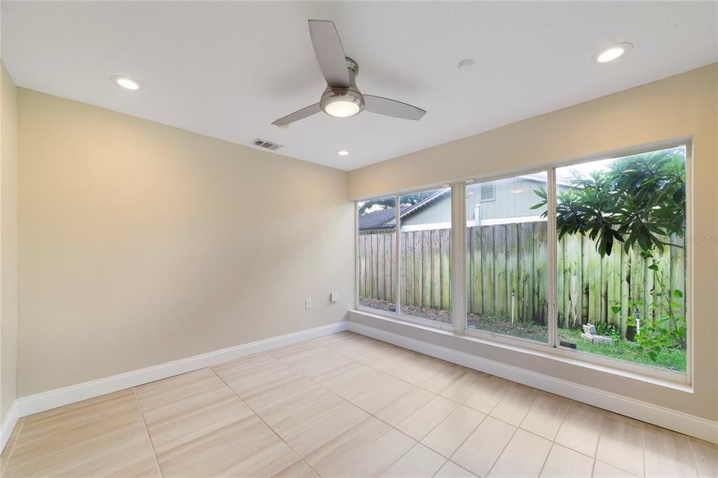 For Sale: $389,900 (3 beds, 2 baths, 1406 Square Feet)