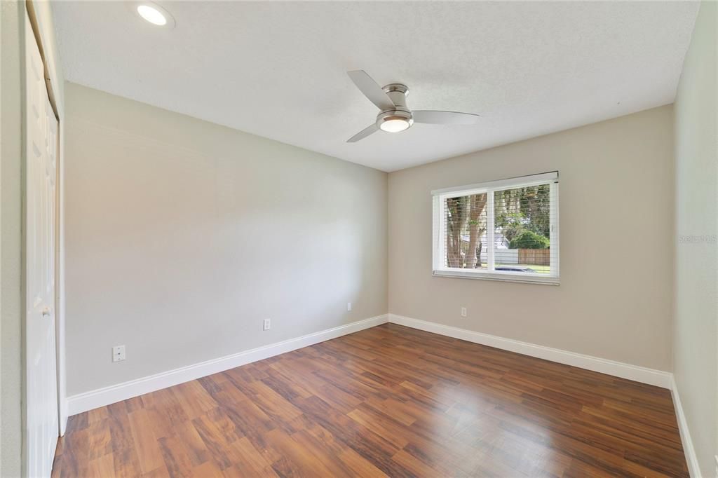 For Sale: $389,900 (3 beds, 2 baths, 1406 Square Feet)