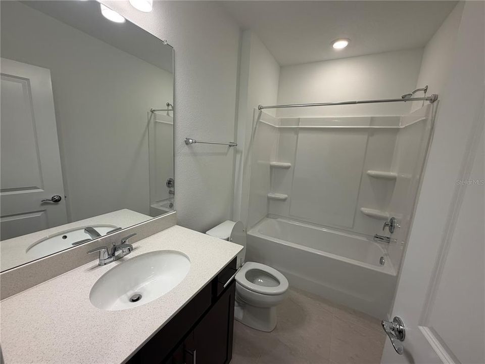 For Rent: $2,900 (5 beds, 3 baths, 2597 Square Feet)