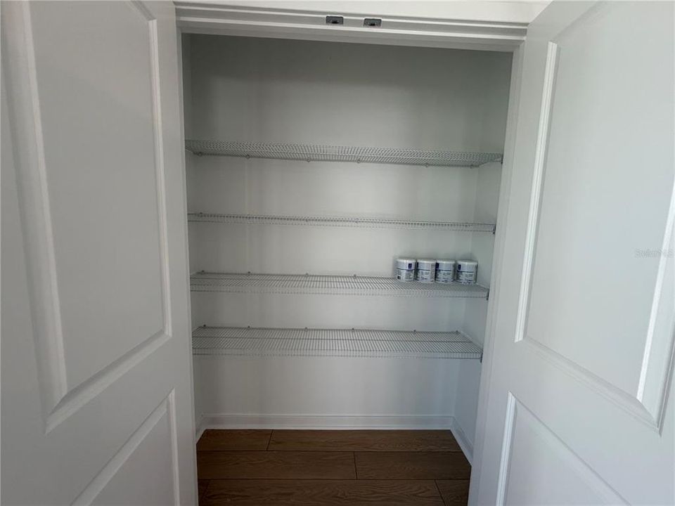 For Rent: $2,900 (5 beds, 3 baths, 2597 Square Feet)