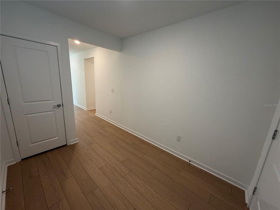 For Rent: $2,900 (5 beds, 3 baths, 2597 Square Feet)