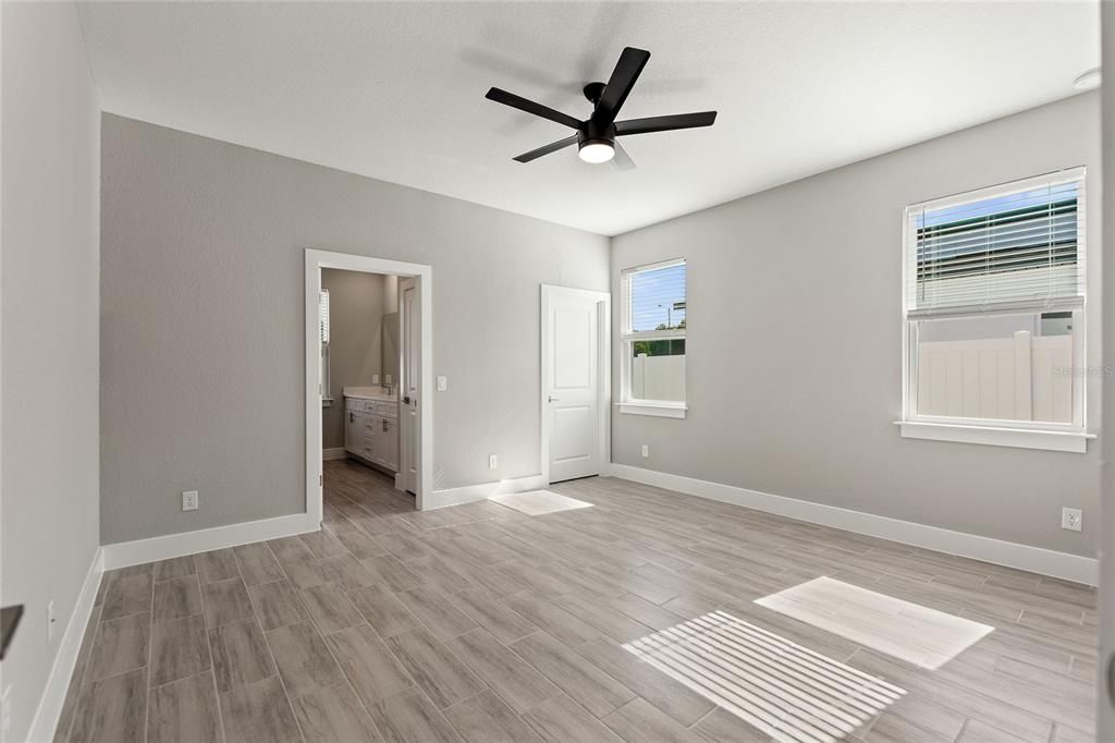 For Rent: $2,425 (4 beds, 2 baths, 1790 Square Feet)