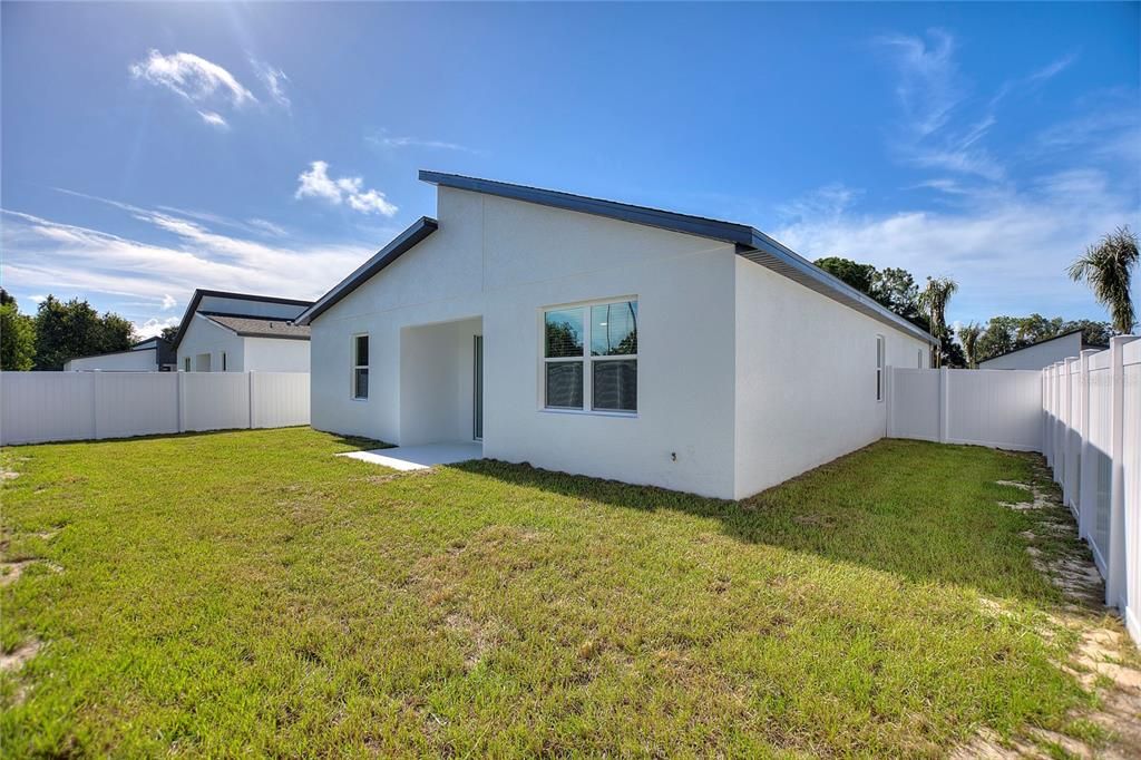 For Rent: $2,425 (4 beds, 2 baths, 1790 Square Feet)