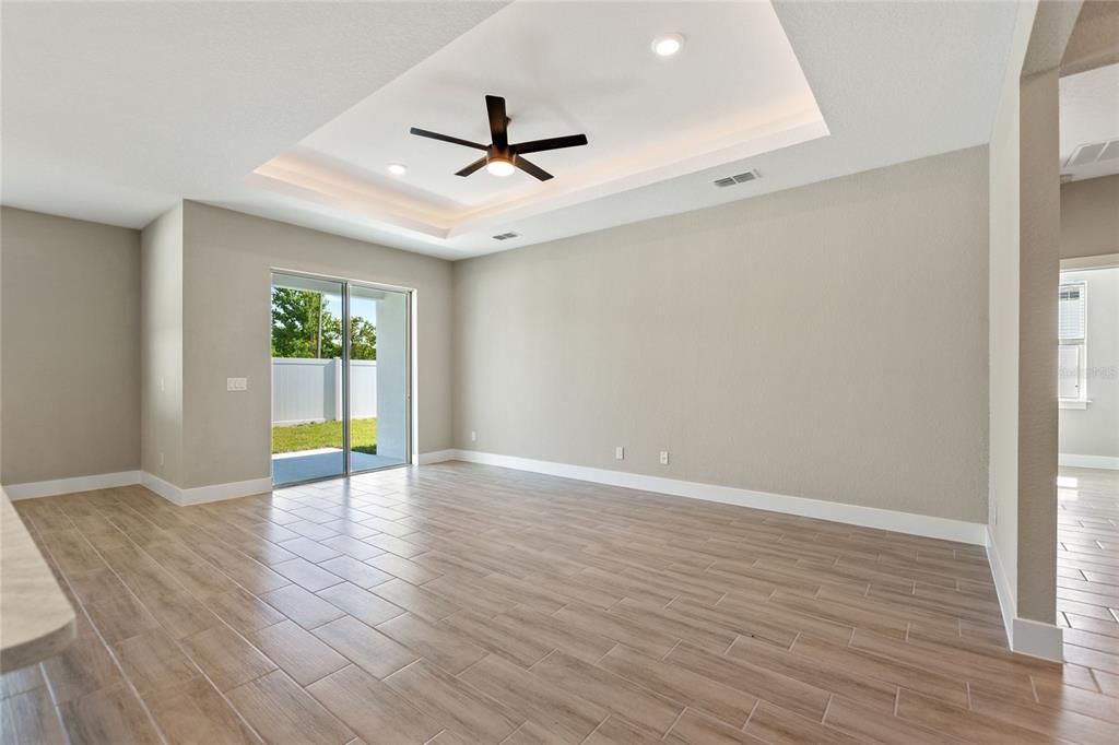 For Rent: $2,425 (4 beds, 2 baths, 1790 Square Feet)
