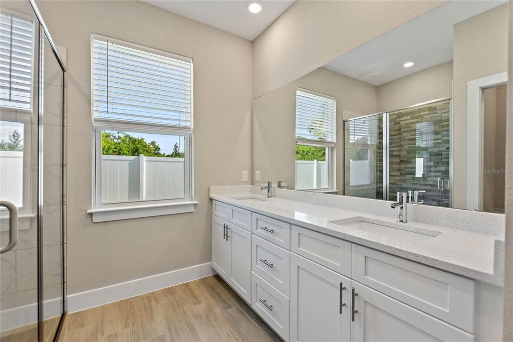 For Rent: $2,425 (4 beds, 2 baths, 1790 Square Feet)