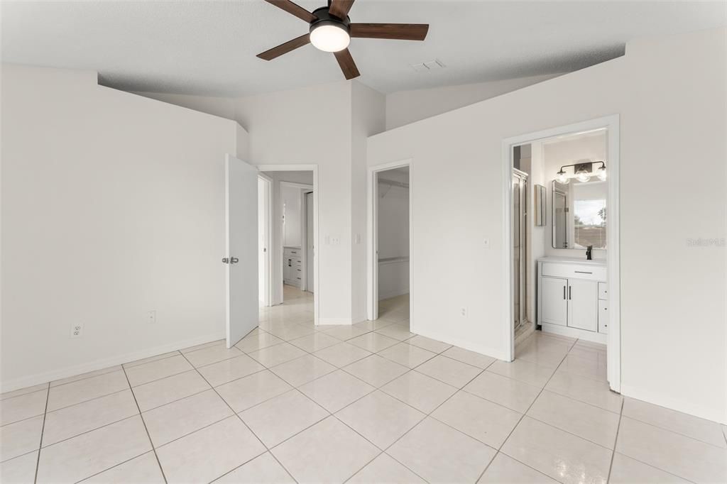 En Venta: $365,000 (3 camas, 2 baños, 1720 Pies cuadrados)
