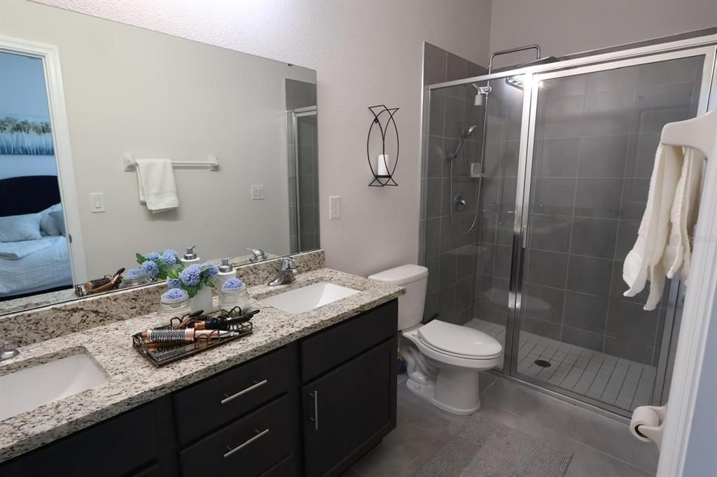 В аренду: $2,550 (3 спален, 2 ванн, 1456 Квадратных фут)