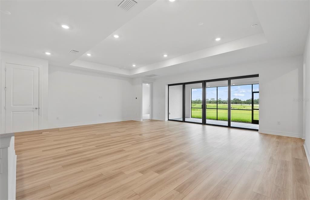 En Venta: $425,990 (3 camas, 2 baños, 2259 Pies cuadrados)