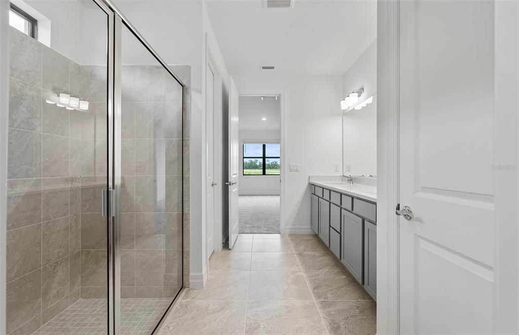 En Venta: $425,990 (3 camas, 2 baños, 2259 Pies cuadrados)