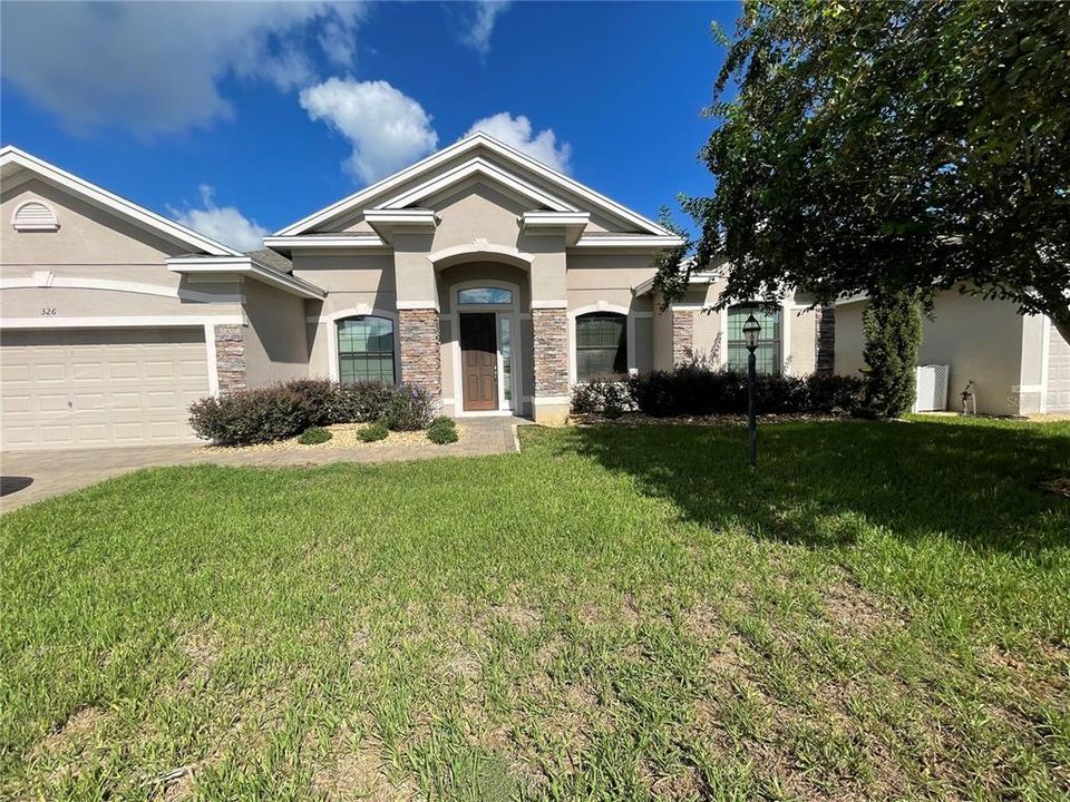 En Venta: $449,900 (4 camas, 3 baños, 2383 Pies cuadrados)