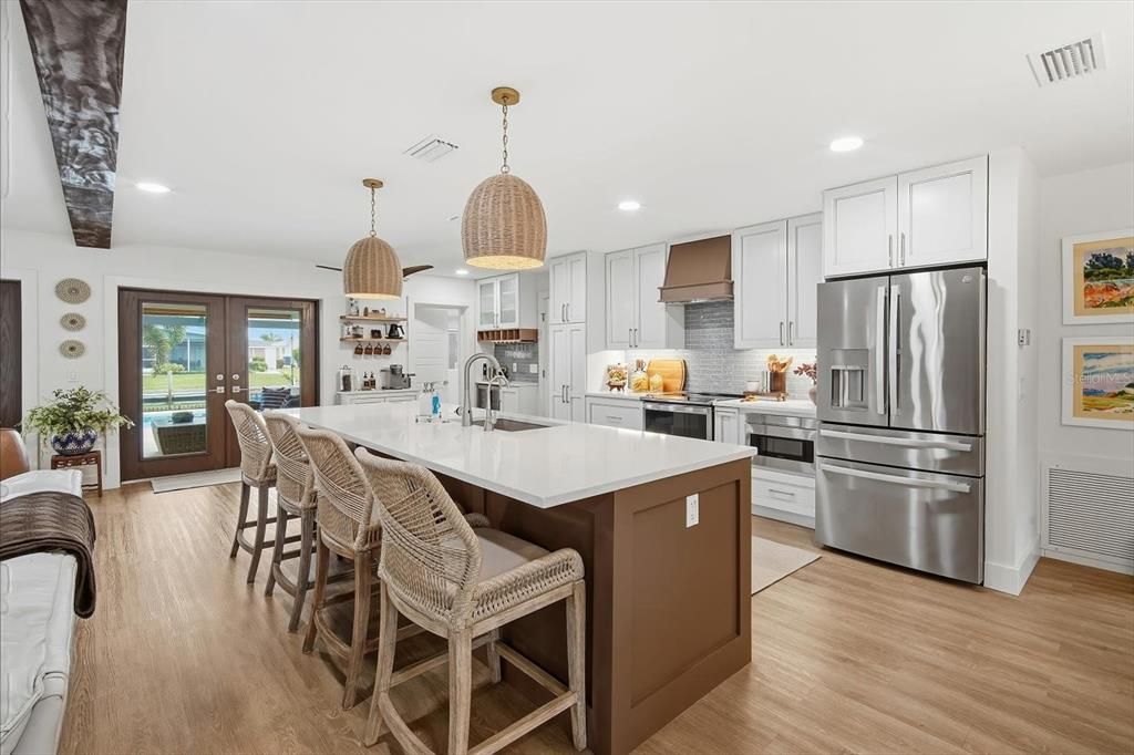 For Sale: $1,275,000 (2 beds, 2 baths, 1885 Square Feet)