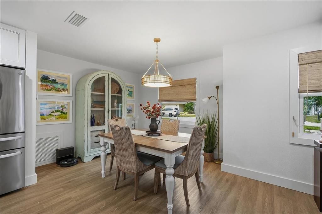 For Sale: $1,275,000 (2 beds, 2 baths, 1885 Square Feet)
