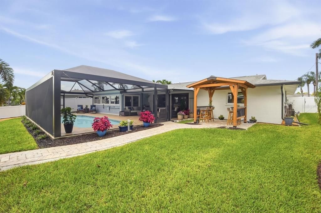 For Sale: $1,275,000 (2 beds, 2 baths, 1885 Square Feet)